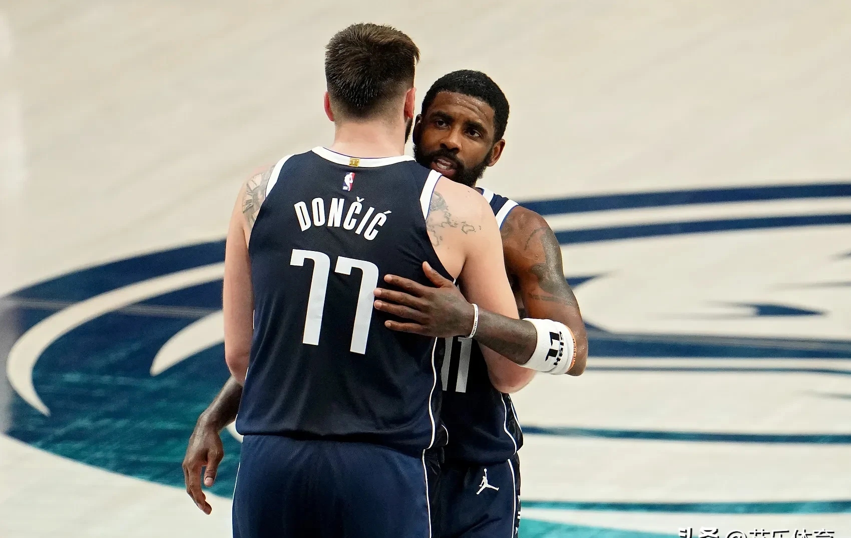 详细阅读:YABO-篮网观众热烈欢呼!,浓眉哥迎来十五赛季出色发挥比赛高潮迭起的简单介绍 YABO-篮网观众热烈欢呼!,浓眉哥迎来十五赛季出色发挥比赛高潮迭起的简单介绍