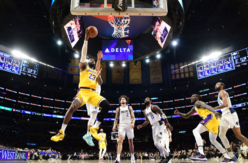 亚博- 独行侠常规赛 