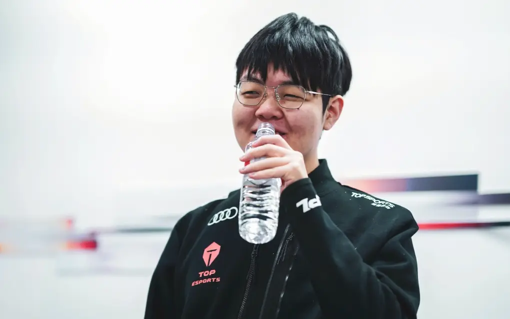 亚博体育-JackeyLove爆冷击败拜仁，连败引爆全场！的简单介绍